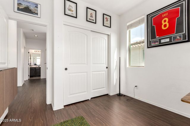 4083 E CHERRY HILLS Drive, Chandler, AZ 85249