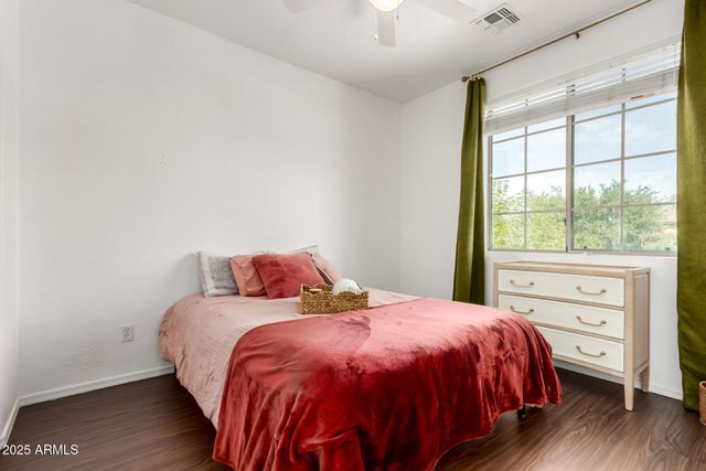 4083 E CHERRY HILLS Drive, Chandler, AZ 85249