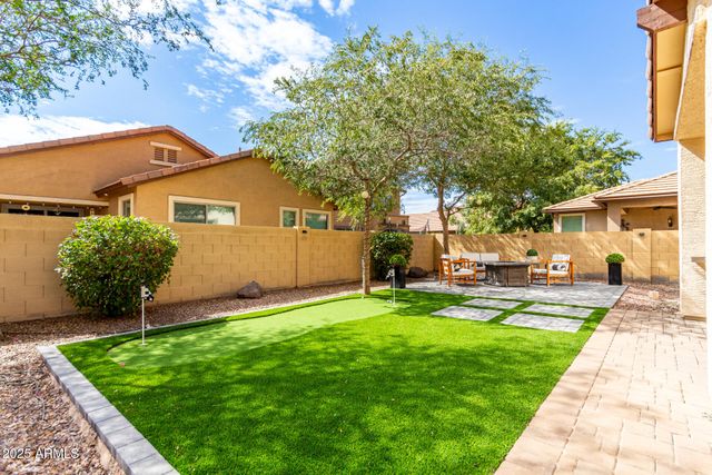 4083 E CHERRY HILLS Drive, Chandler, AZ 85249