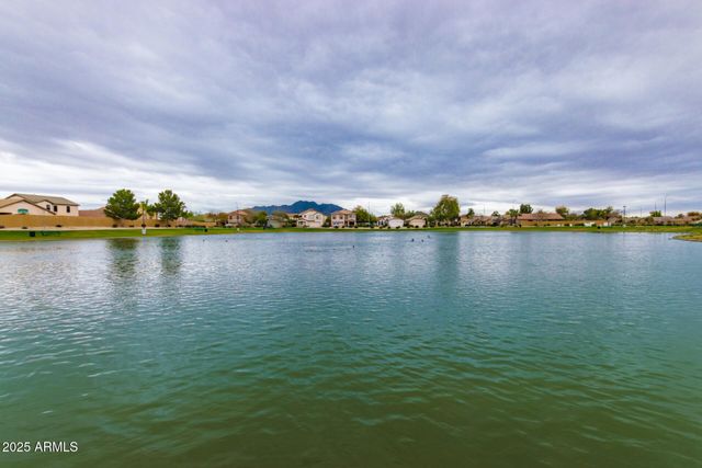 4083 E CHERRY HILLS Drive, Chandler, AZ 85249