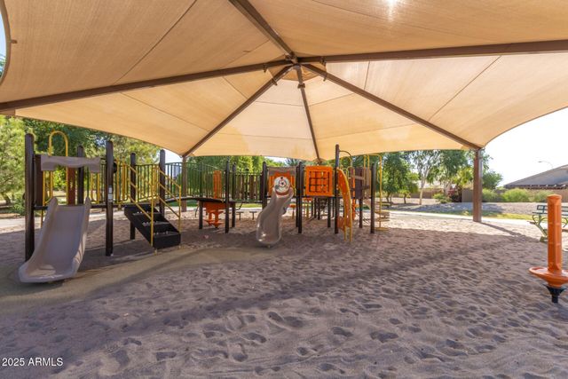 4083 E CHERRY HILLS Drive, Chandler, AZ 85249