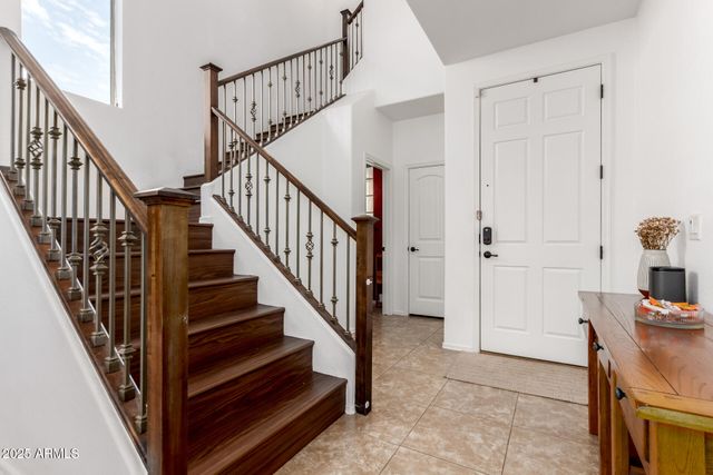 4083 E CHERRY HILLS Drive, Chandler, AZ 85249