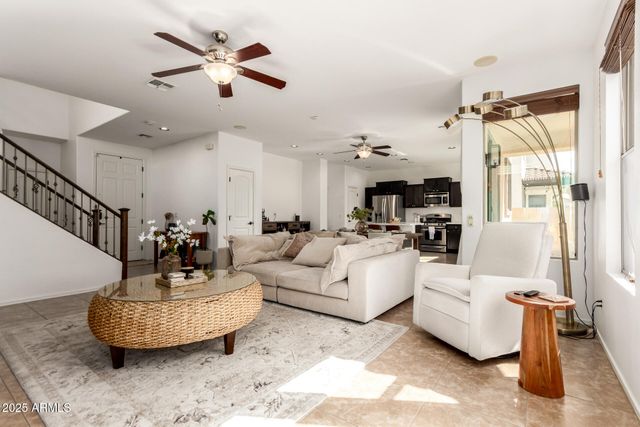 4083 E CHERRY HILLS Drive, Chandler, AZ 85249