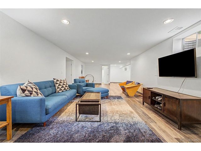 2105 Lewis St, Denver, CO 80215