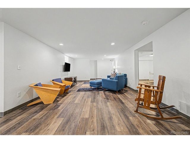2105 Lewis St, Denver, CO 80215