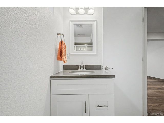 2105 Lewis St, Denver, CO 80215
