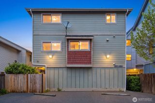 337 N 105th Street #A, Seattle, WA 98133