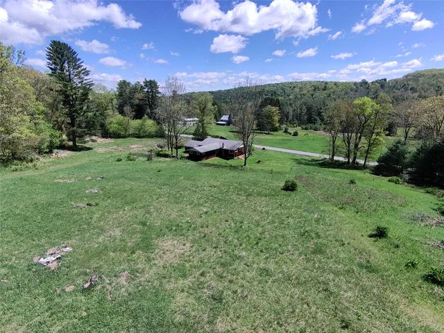 41 Brook Road, Cochecton, NY 12726