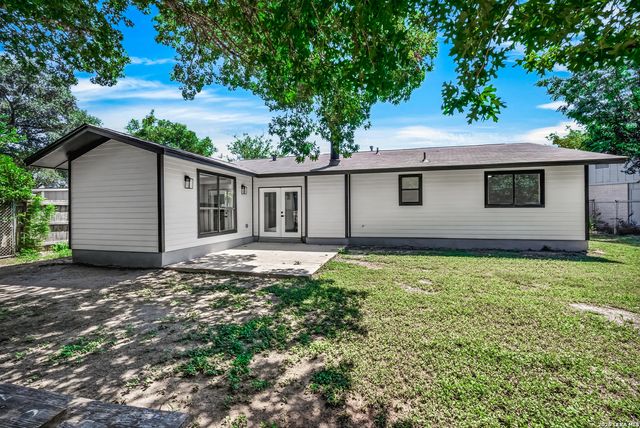 7530 Pipers way, San Antonio, TX 78251