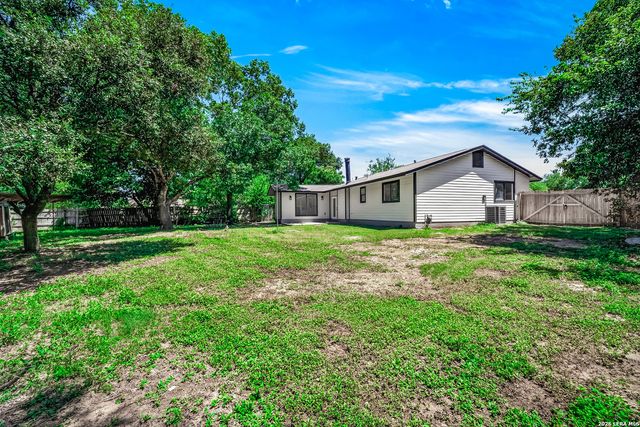 7530 Pipers way, San Antonio, TX 78251