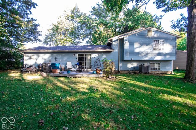 6730 Woodmere Circle, Indianapolis, IN 46260