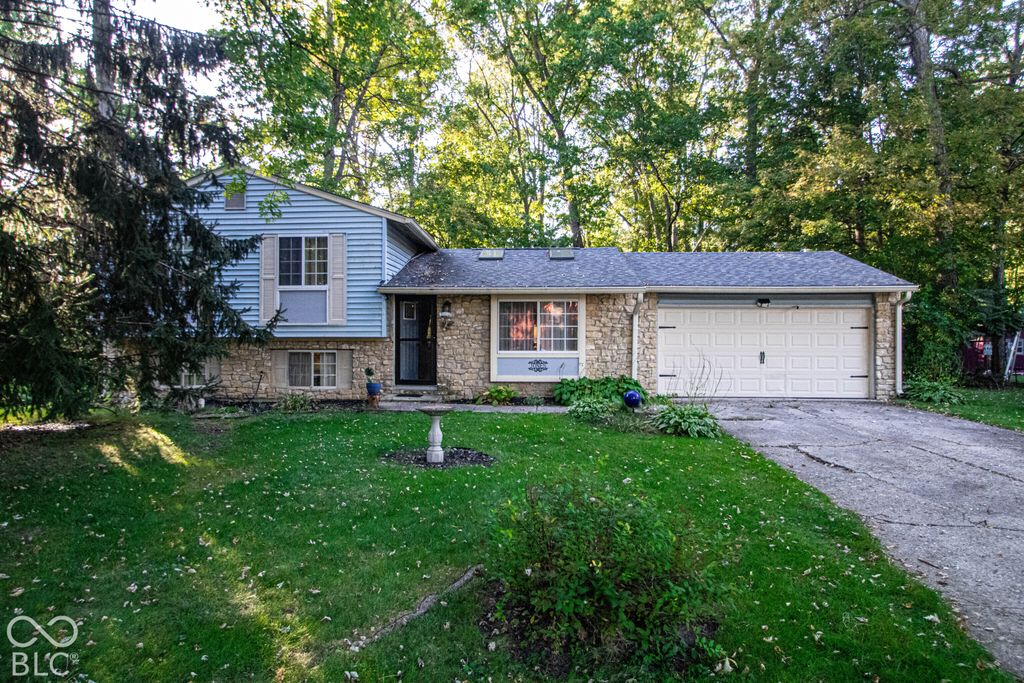 6730 Woodmere Circle, Indianapolis, IN 46260