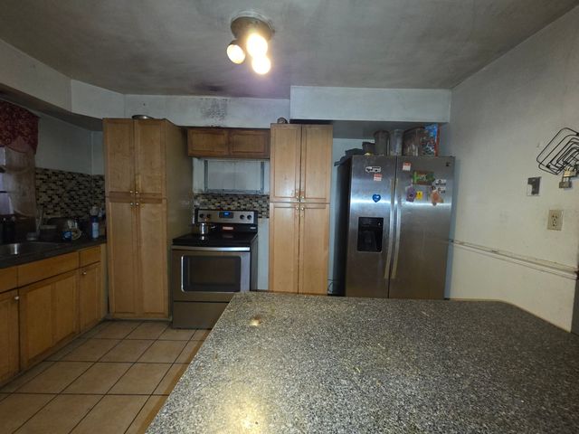 308 W 145th Place, Riverdale, IL 60827