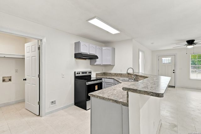 1349 RIVAS ST, San Antonio, TX 78207