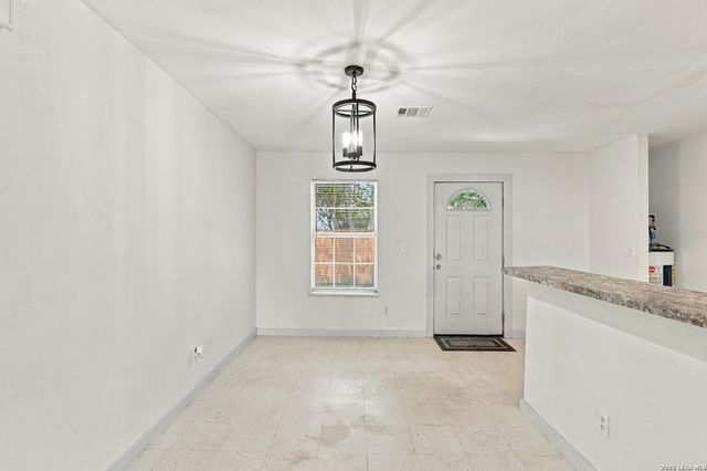 1349 RIVAS ST, San Antonio, TX 78207
