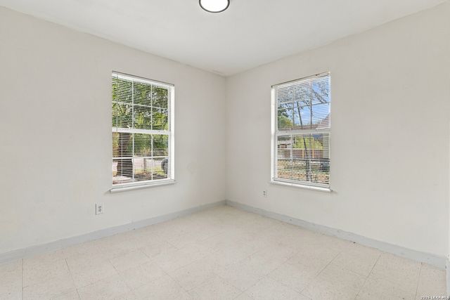 1349 RIVAS ST, San Antonio, TX 78207