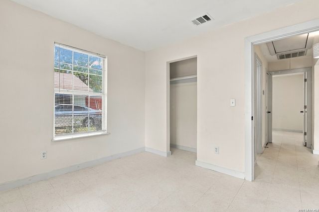 1349 RIVAS ST, San Antonio, TX 78207