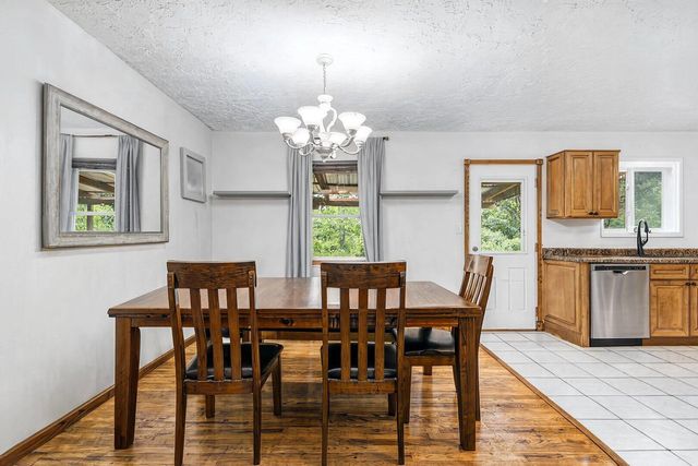 1685 W BORIS DR, Columbia, MO 65203