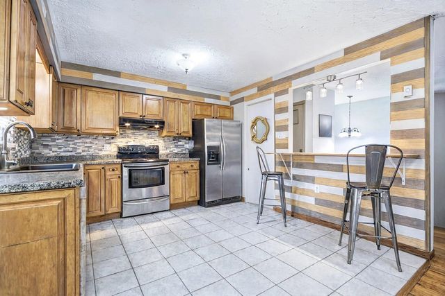 1685 W BORIS DR, Columbia, MO 65203