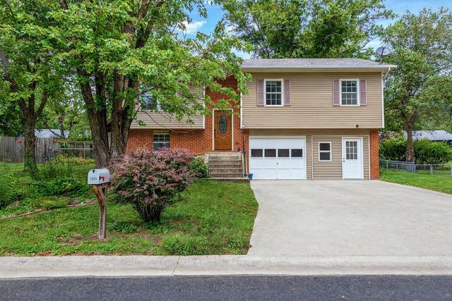 1685 W BORIS DR, Columbia, MO 65203