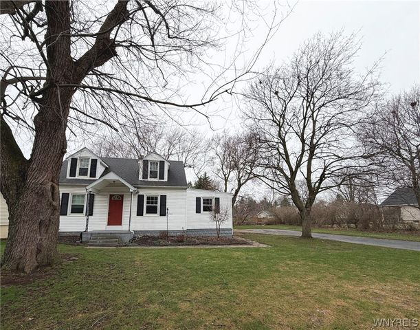 223 Harding Road, Amherst, NY 14221