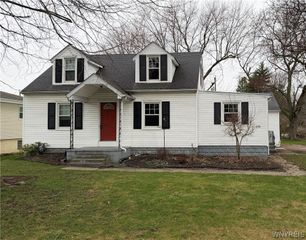 223 Harding Road, Amherst, NY 14221
