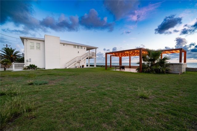 204 Bayshore Dr, Ingleside, TX 78362