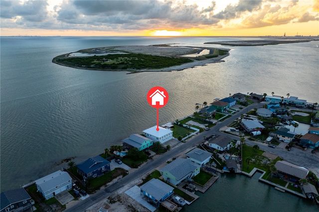 204 Bayshore Dr, Ingleside, TX 78362