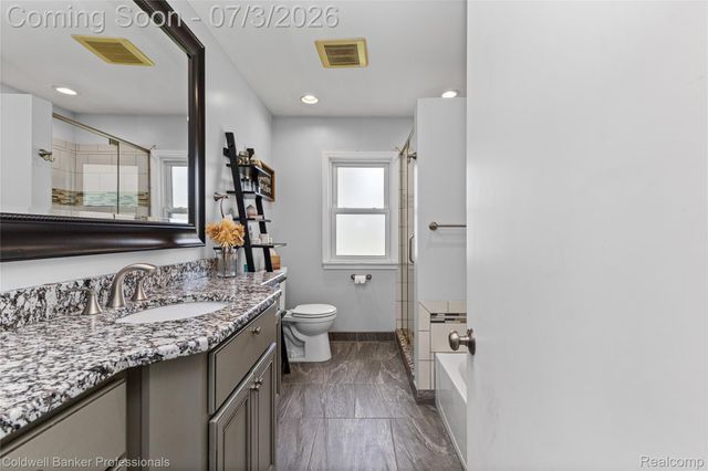 20913 Bon Brae Street, St. Clair Shores, MI 48081