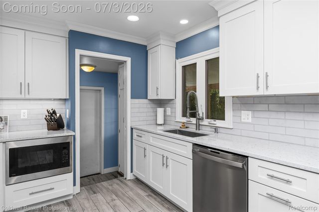 20913 Bon Brae Street, St. Clair Shores, MI 48081