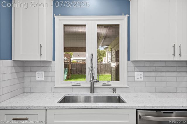 20913 Bon Brae Street, St. Clair Shores, MI 48081
