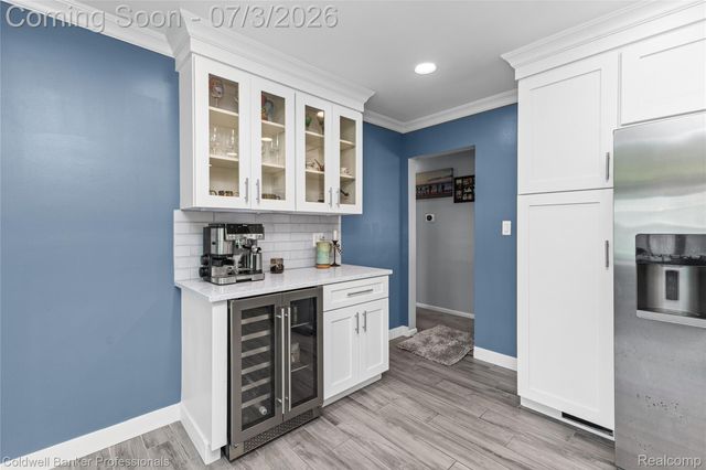20913 Bon Brae Street, St. Clair Shores, MI 48081