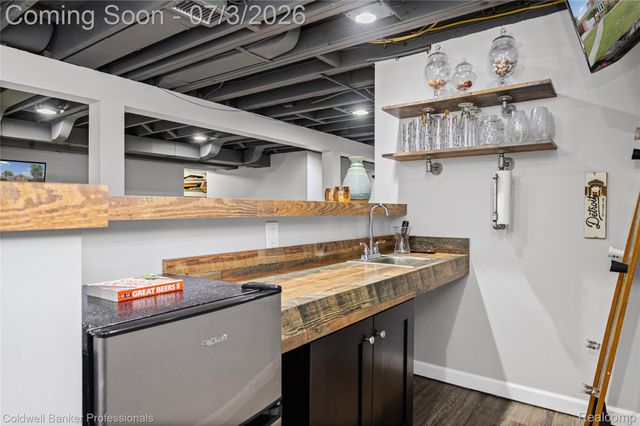 20913 Bon Brae Street, St. Clair Shores, MI 48081