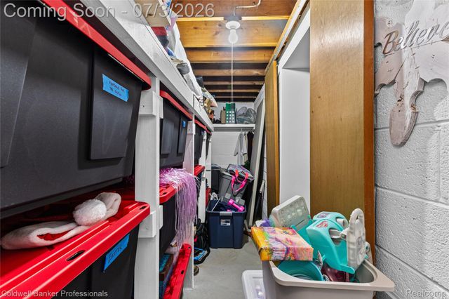 20913 Bon Brae Street, St. Clair Shores, MI 48081