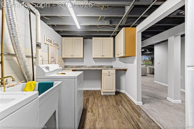 20913 Bon Brae Street, St. Clair Shores, MI 48081