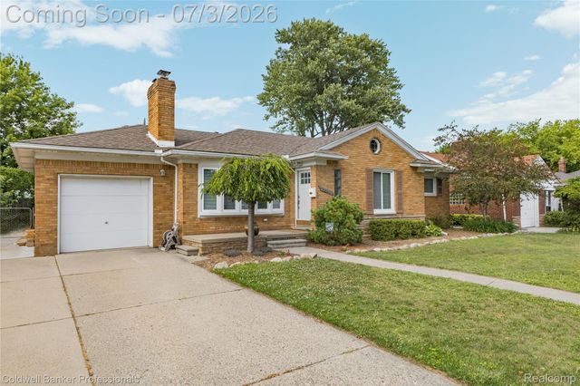 20913 Bon Brae Street, St. Clair Shores, MI 48081