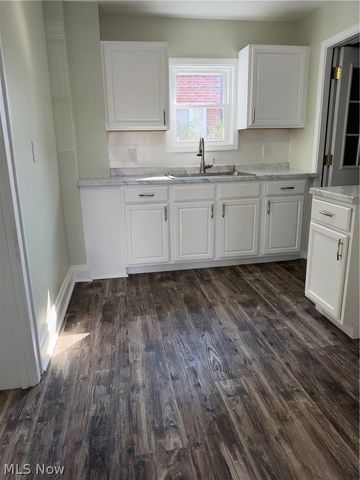 496 E 185th Street, Cleveland, OH 44119