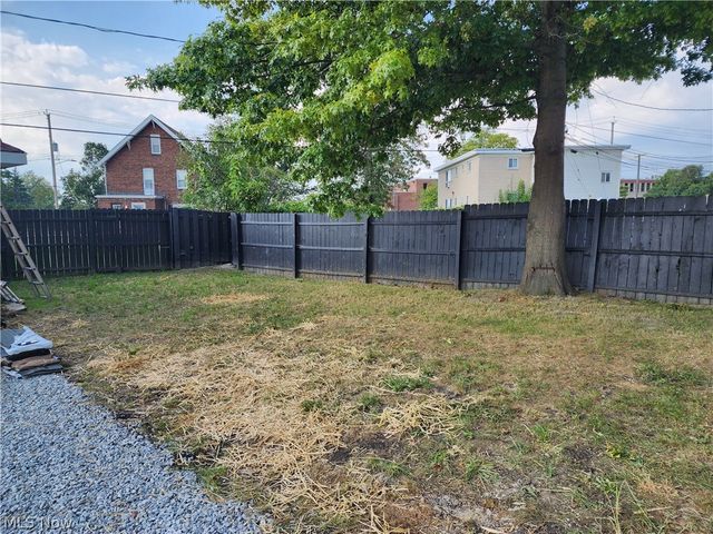 496 E 185th Street, Cleveland, OH 44119