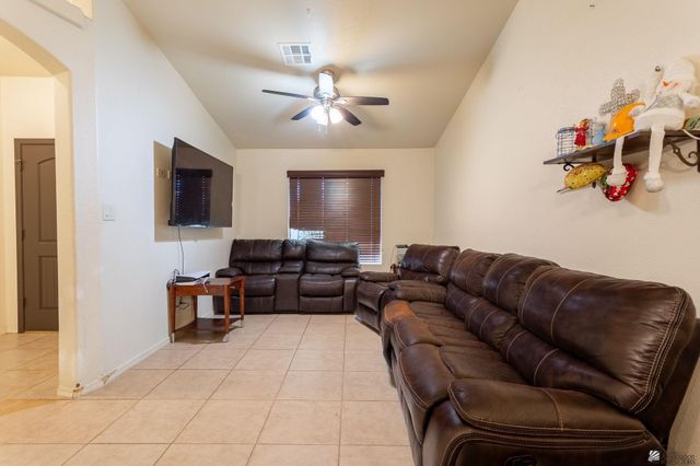3842 E Hoyos St, San Luis, AZ 85349