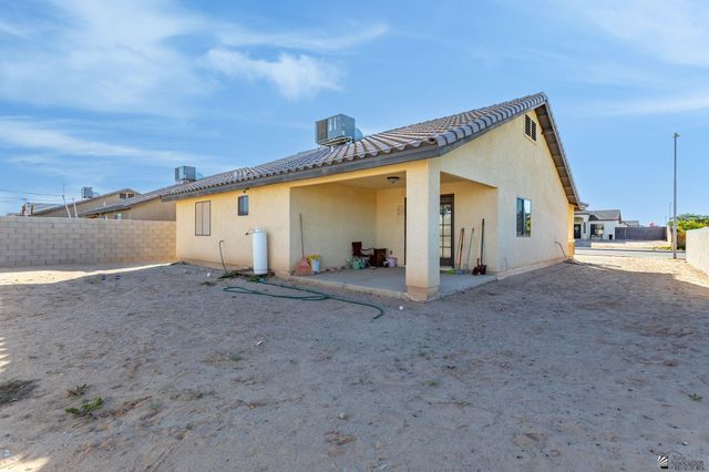 3842 E Hoyos St, San Luis, AZ 85349