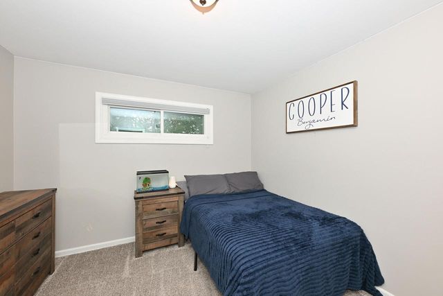 300 E Parkway Estates DRIVE, Oak Creek, WI 53154