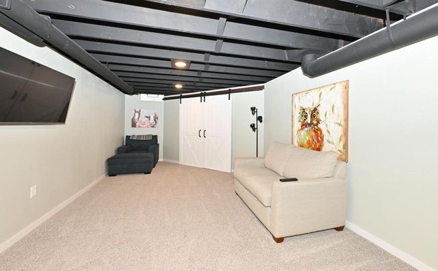300 E Parkway Estates DRIVE, Oak Creek, WI 53154