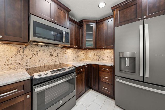 209 LIVE OAK LANE, Largo, FL 33770
