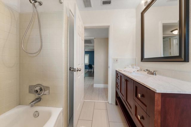 209 LIVE OAK LANE, Largo, FL 33770
