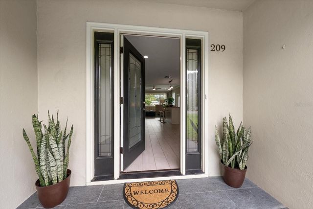 209 LIVE OAK LANE, Largo, FL 33770