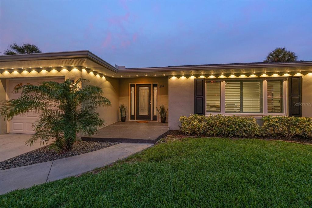 209 LIVE OAK LANE, Largo, FL 33770
