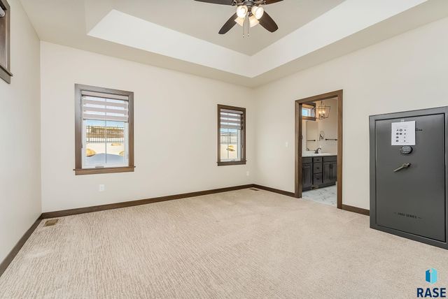 7921 E Norway Pine Trl Trail, Sioux Falls, SD 57110