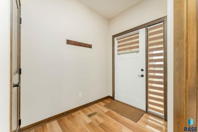 7921 E Norway Pine Trl Trail, Sioux Falls, SD 57110