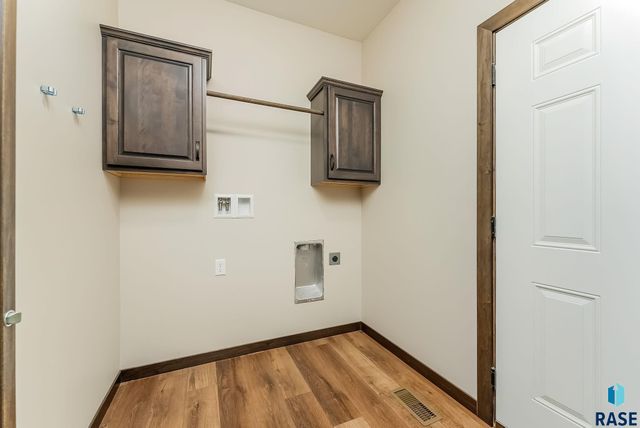 7921 E Norway Pine Trl Trail, Sioux Falls, SD 57110