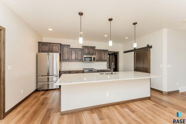 7921 E Norway Pine Trl Trail, Sioux Falls, SD 57110